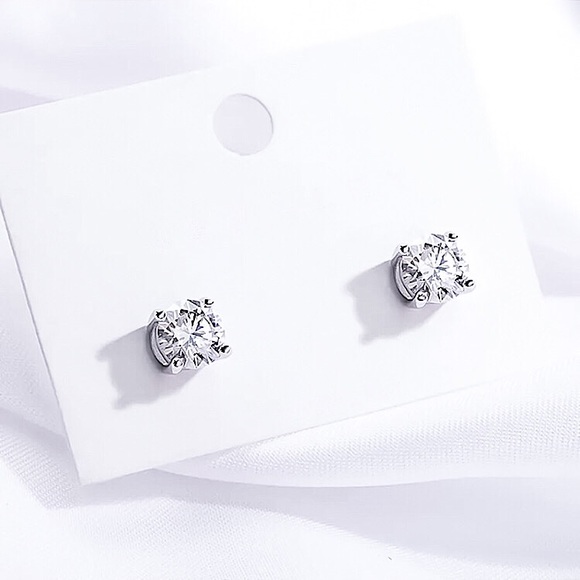 🔵𝟲𝟱%𝗢𝗙𝗙 𝗯𝘂𝗻𝗱𝗹𝗲𝘀 𝟯+🔵 NEW CZ Round Stud Earrings - Picture 11 of 14